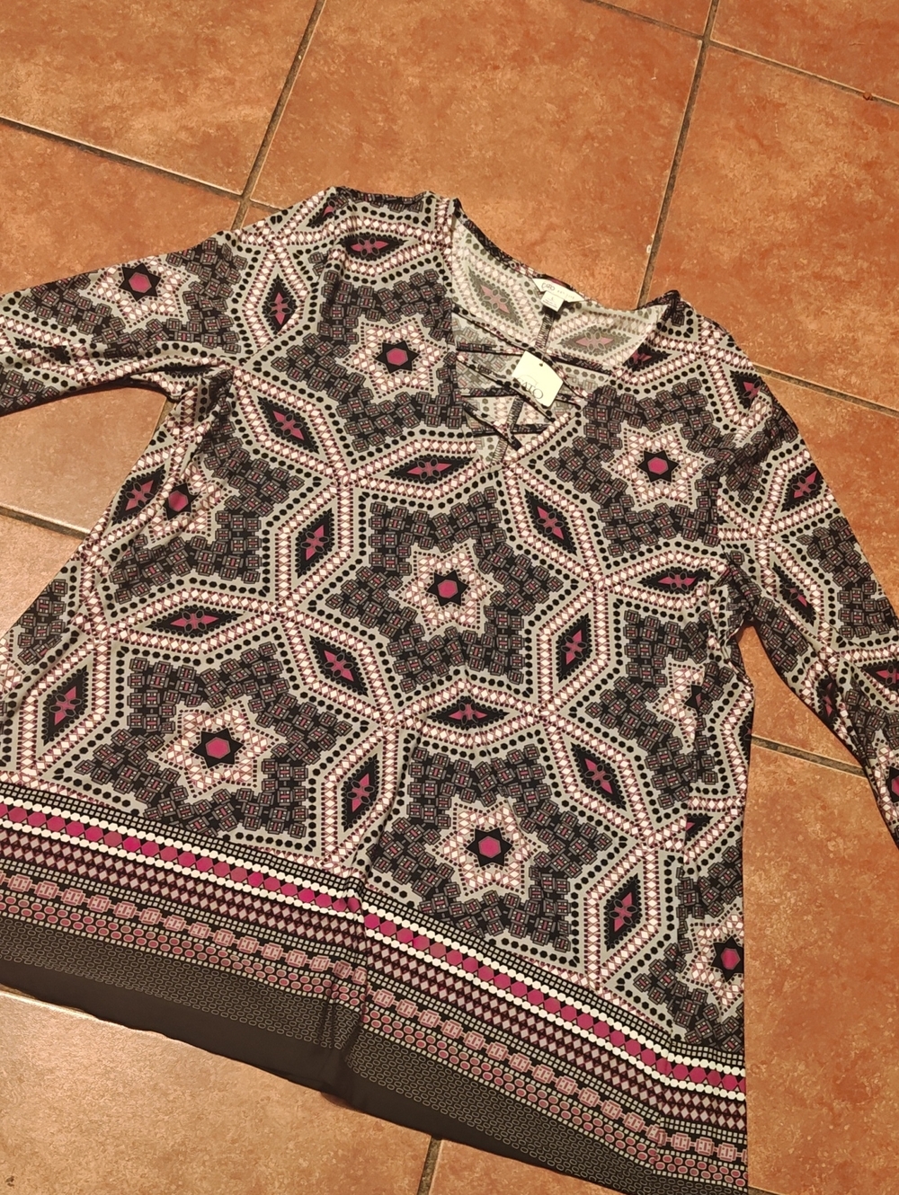Cato Pink and Black Geometric Long-Sleeve Tunic